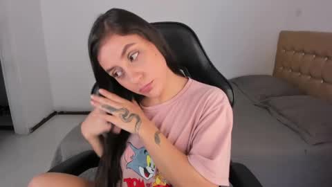 Jennifer online show from 04.15.26