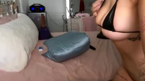 emmagray01 online show from 01.31.25