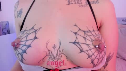 emmajohanson online show from 01.14.26