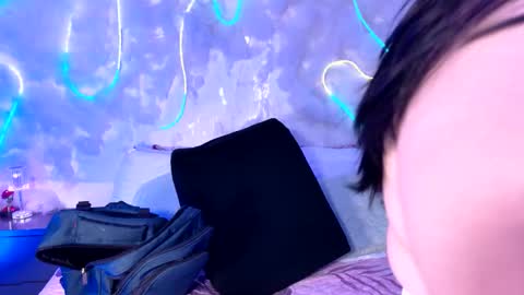 Snapshot of emmajohnss chatting on 02.22.26 Emma online show from 02.22.26