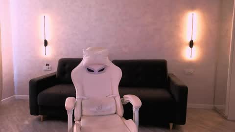 Emma online show from 04.03.26