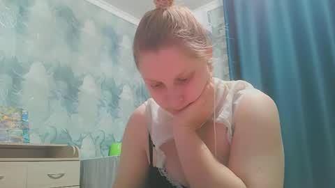 emmamelody online show from 10.14.25