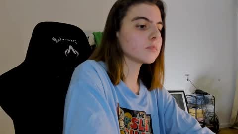 Snapshot of emmamon chatting on 12.06.24 Emma online show from 12.06.24