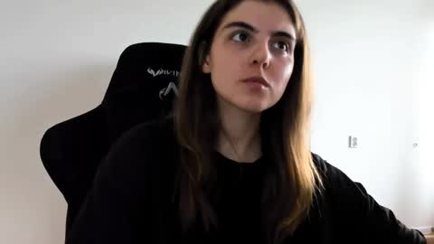 Snapshot of emmamon chatting on 09.13.25 Emma online show from 09.13.25