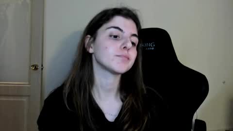 Snapshot of emmamon chatting on 11.07.25 Emma online show from 11.07.25