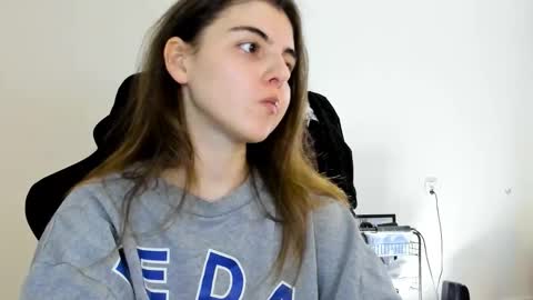 Snapshot of emmamon chatting on 11.29.25 Emma online show from 11.29.25