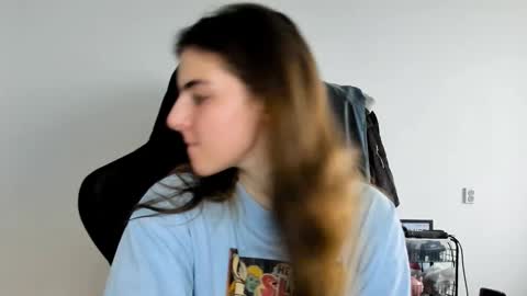 Snapshot of emmamon chatting on 12.03.25 Emma online show from 12.03.25