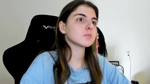 Snapshot of emmamon chatting on 12.05.25 Emma online show from 12.05.25