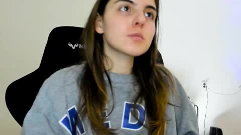 Snapshot of emmamon chatting on 12.13.25 Emma online show from 12.13.25