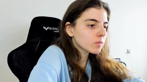 Snapshot of emmamon chatting on 12.15.25 Emma online show from 12.15.25