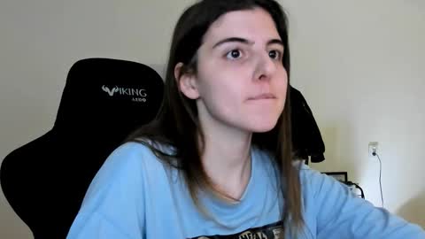 Snapshot of emmamon chatting on 12.22.25 Emma online show from 12.22.25