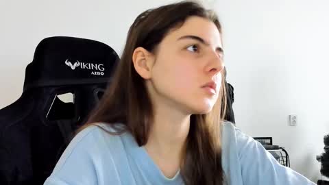 Snapshot of emmamon chatting on 01.13.26 Emma online show from 01.13.26