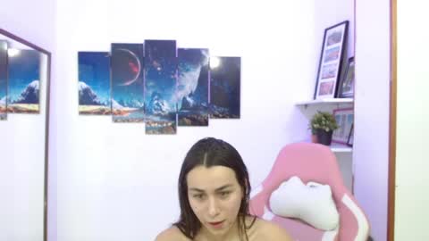 Snapshot of emmamyers_ chatting on 02.26.25 Emma  online show from 02.26.25