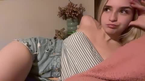 EmmaAngel online show from 11.05.25