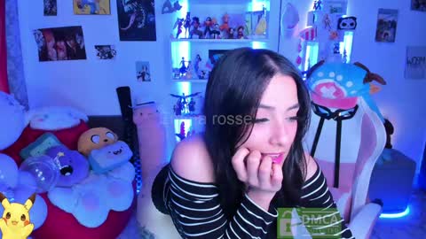 Snapshot of emmarosse11 chatting on 01.29.25 Emma online show from 01.29.25