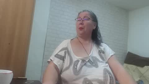 emmasquirt69 online show from 02.03.26