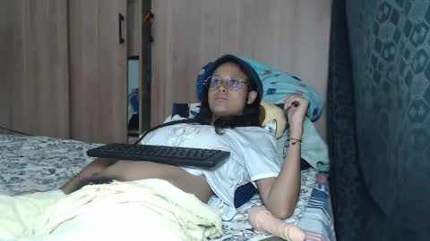 emmasweet95 online show from 02.01.25