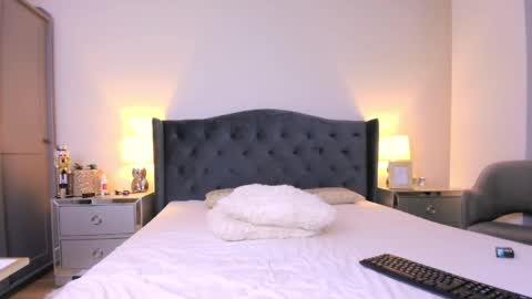 Snapshot of emmatwerk chatting on 01.14.26 Emma online show from 01.14.26