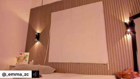 emmazc_ online show from 03.24.26