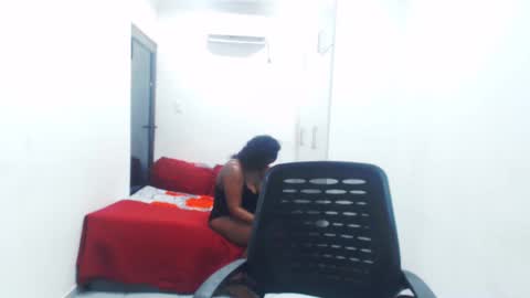 Emmy Lilly and Sam online show from 12.10.24