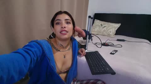 emmi_11 online show from 01.16.26