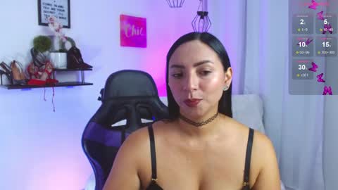 Emmi Cam online show from 05.20.26
