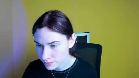 Emmi online show from 03.12.25