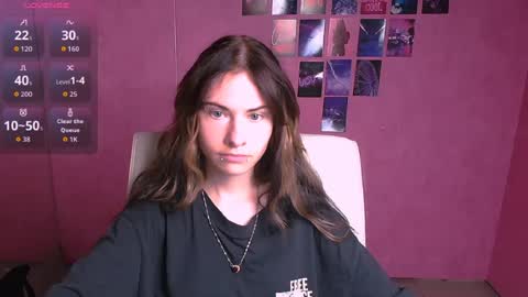 Snapshot of emmi_rossum chatting on 06.18.26 Emmi online show from 06.18.26