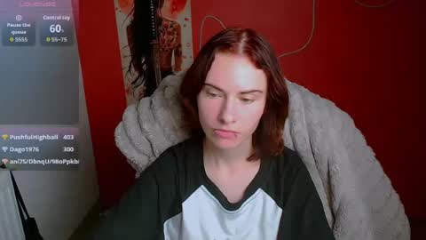 Snapshot of emmi_rossum chatting on 07.28.26 Emmi online show from 07.28.26