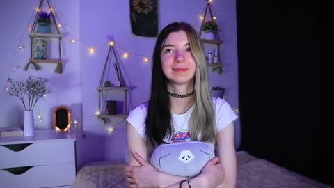 Snapshot of emmie_everly chatting on 10.12.25 emmie_everly online show from 10.12.25