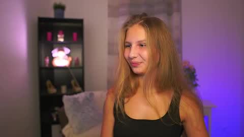 Emmie online show from 11.20.25