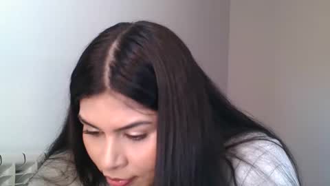 emmie online show from 02.11.25