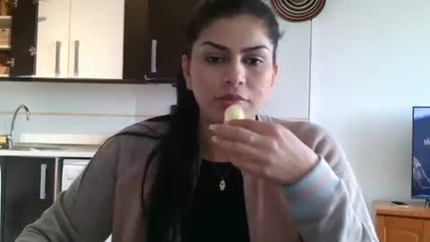 emmie online show from 02.21.25