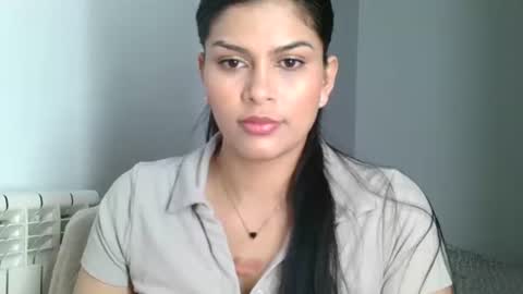 emmie online show from 03.10.25