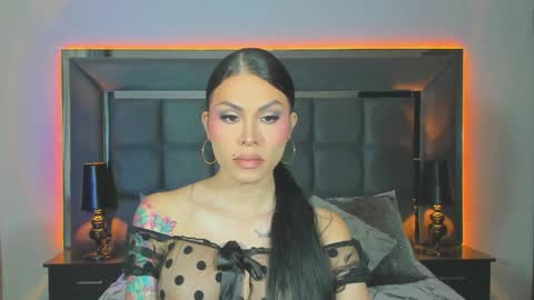 Snapshot of emmilysantibanez chatting on 12.05.24 Emmily Santibaez online show from 12.05.24