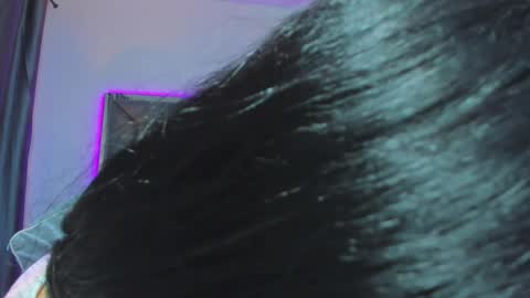 Snapshot of emmilysantibanez chatting on 12.09.24 Emmily Santibaez online show from 12.09.24