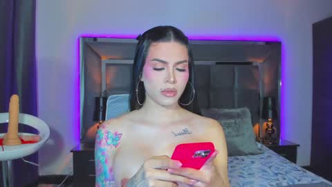 Snapshot of emmilysantibanez chatting on 01.21.25 Emmily Santibaez online show from 01.21.25