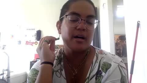 Snapshot of emmmers48 chatting on 02.16.25 Emms online show from 02.16.25