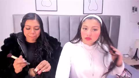 Emily  Laila  online show from 10.02.25