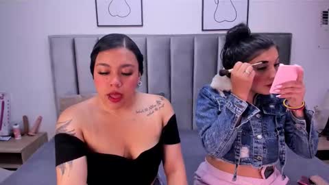 Emily  Laila  online show from 10.09.25