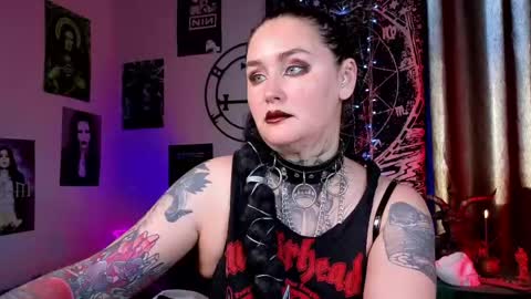 Emmy Bright     50  online show from 05.25.26