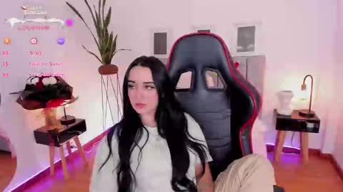 Snapshot of emmyevans1 chatting on 12.06.24 Emmy Evans  online show from 12.06.24