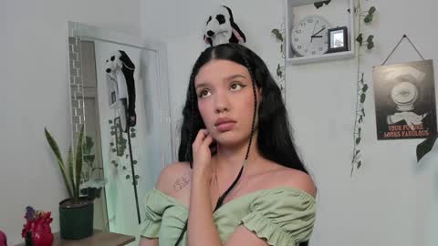 Emperatriz online show from 01.30.25