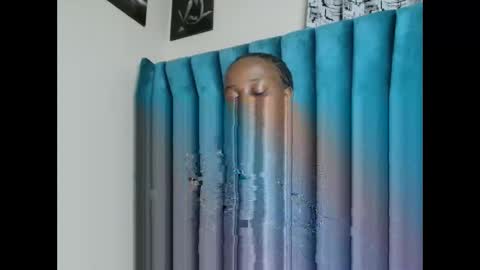 Snapshot of empressdoll395137 chatting on 11.22.25 empressdoll395137 online show from 11.22.25