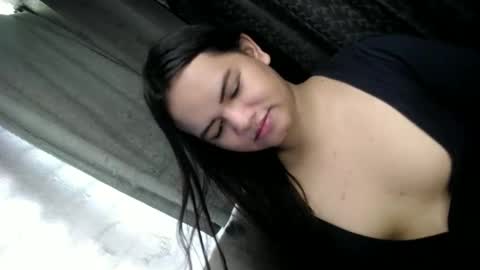 Snapshot of empressrheo chatting on 02.14.26 empressrheo online show from 02.14.26