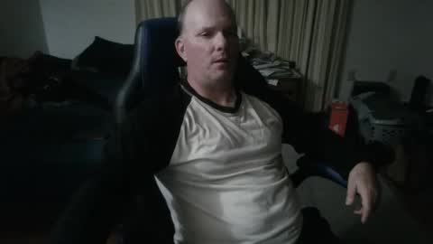 Snapshot of emsguy1 chatting on 01.11.26 Matt online show from 01.11.26