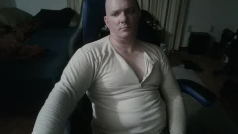 Snapshot of emsguy1 chatting on 04.16.26 Matt online show from 04.16.26