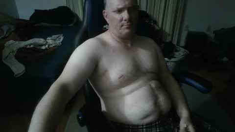 Snapshot of emsguy1 chatting on 05.08.26 Matt online show from 05.08.26