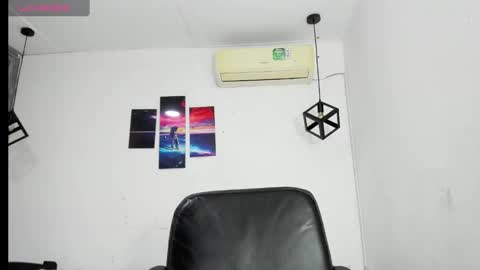 Snapshot of emy_0 chatting on 12.09.24 Emy online show from 12.09.24