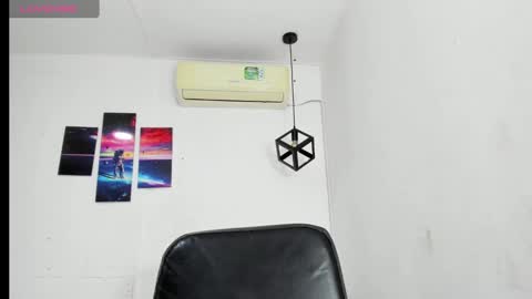 Snapshot of emy_0 chatting on 12.09.24 Emy online show from 12.09.24